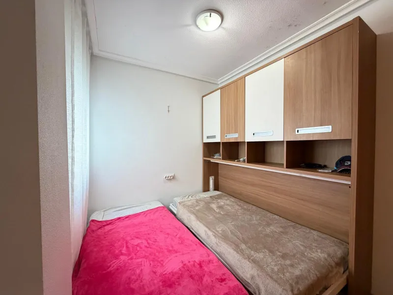 APARTMENT FRONTLINE WITH SEA VIEWS AND 100 METERS FROM THE BEACH. 2 BEDROOMS. 1 BATHROOM. WITH A SURFACE OF 63 M2.