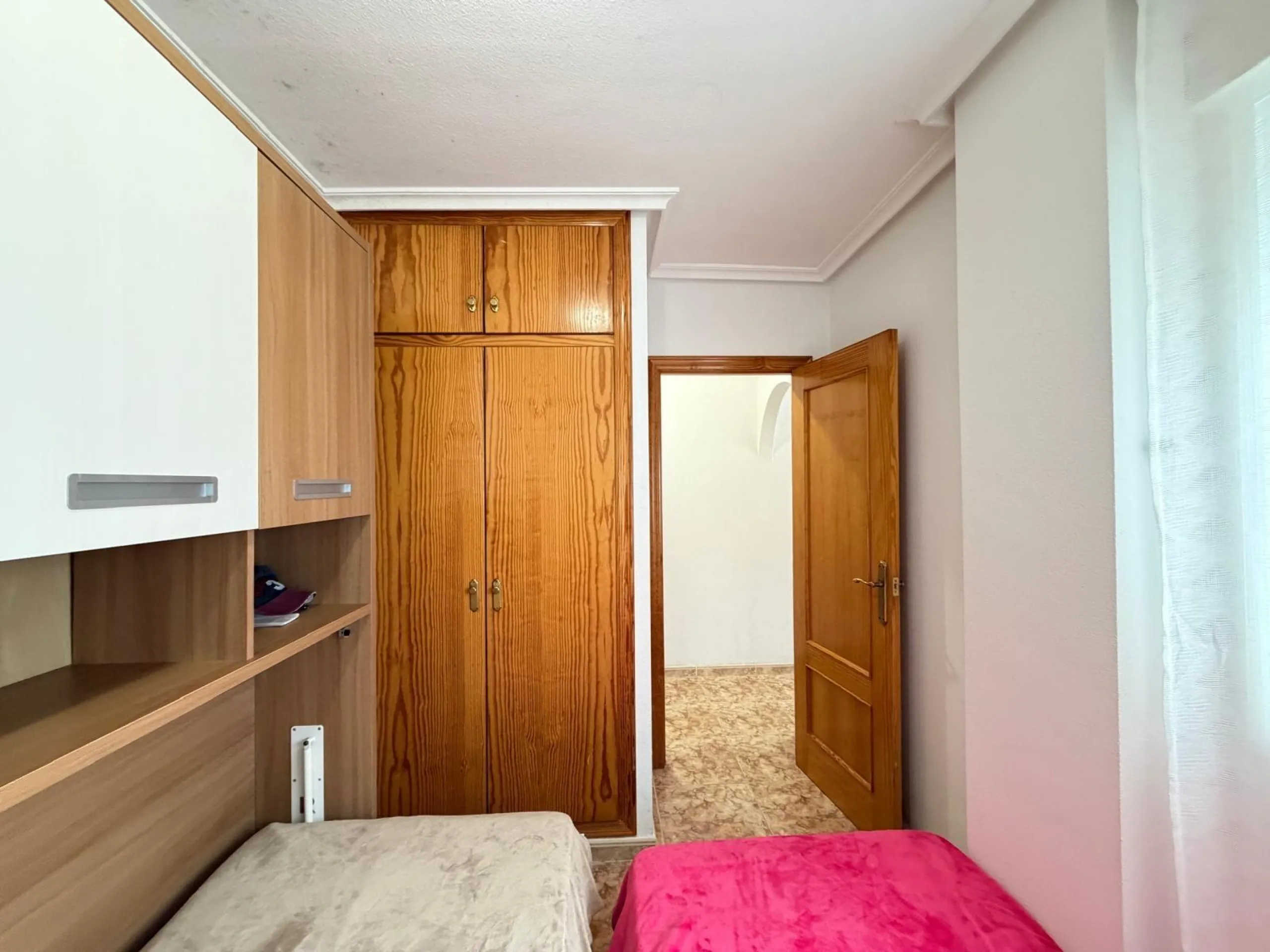 APARTMENT FRONTLINE WITH SEA VIEWS AND 100 METERS FROM THE BEACH. 2 BEDROOMS. 1 BATHROOM. WITH A SURFACE OF 63 M2.