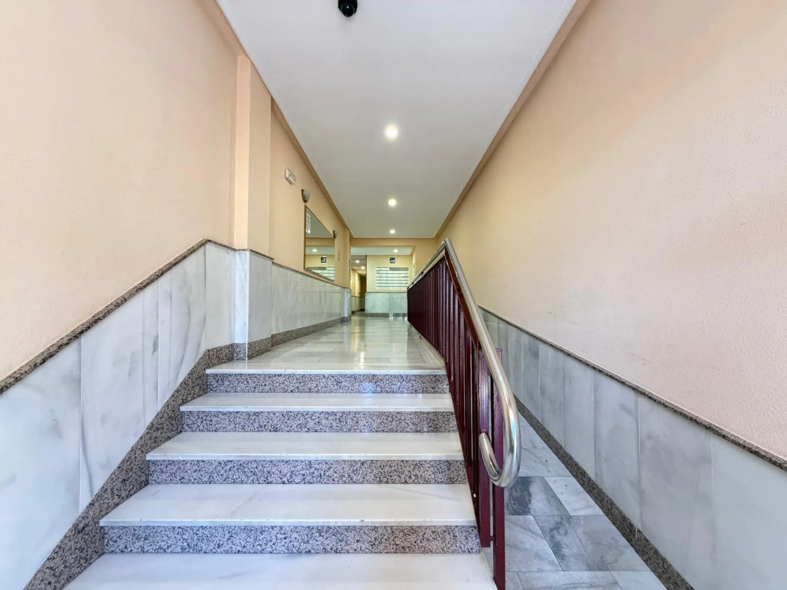 APARTMENT FRONTLINE WITH SEA VIEWS AND 100 METERS FROM THE BEACH. 2 BEDROOMS. 1 BATHROOM. WITH A SURFACE OF 63 M2.