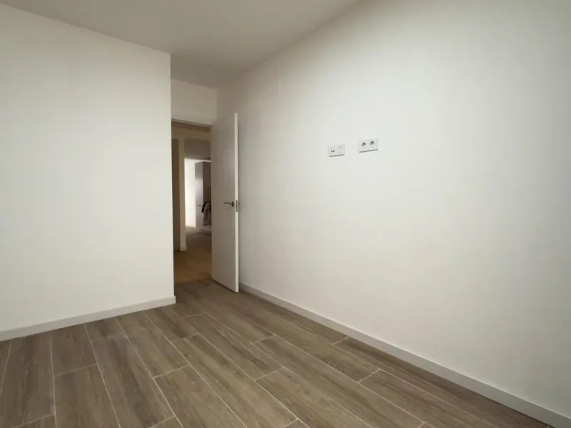 Income-Generating Residential Building for Sale in Alicante – Altozano