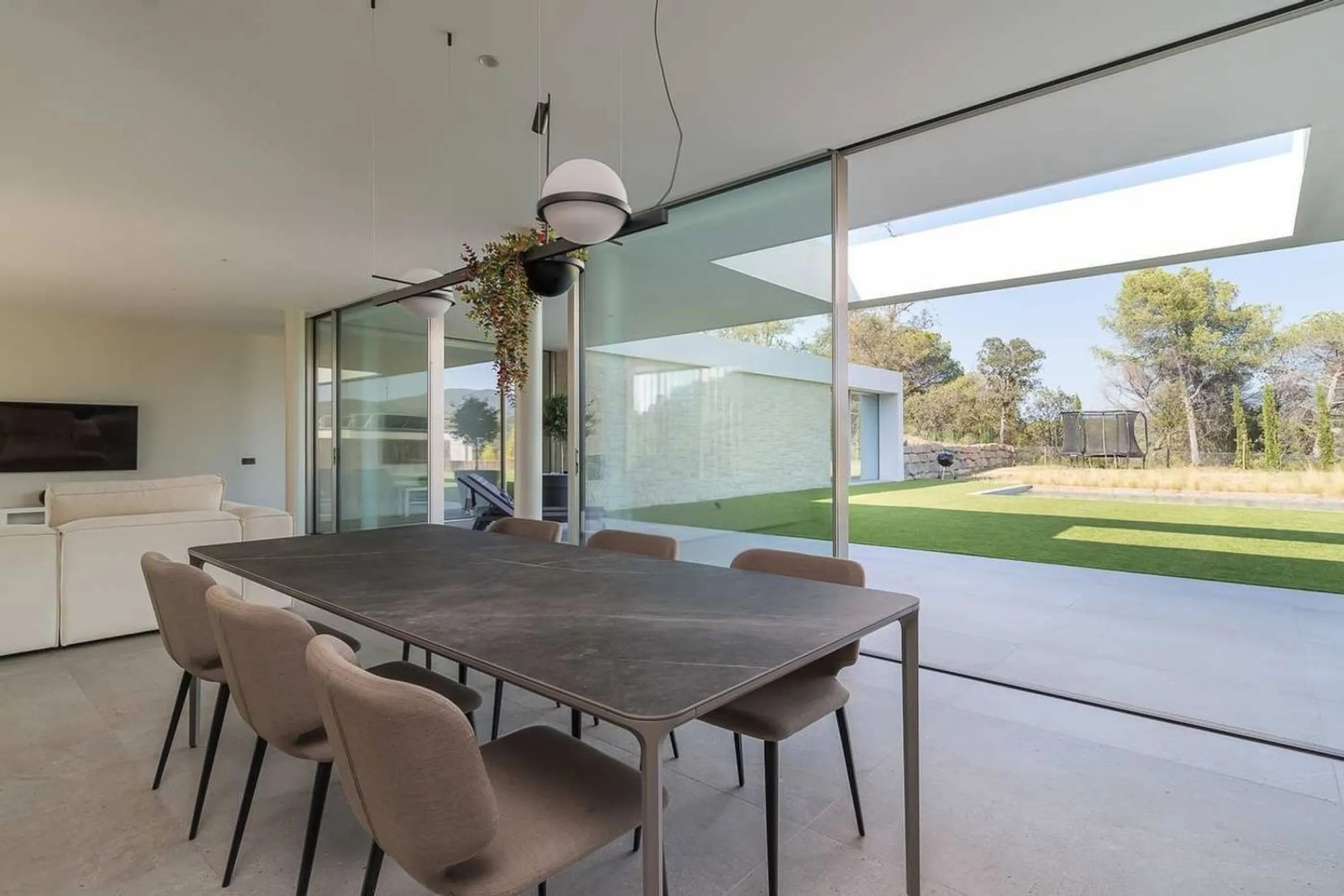 Contemporary Villa with Golf Course and Mountain Views in La Roca del Valles, Barcelona
