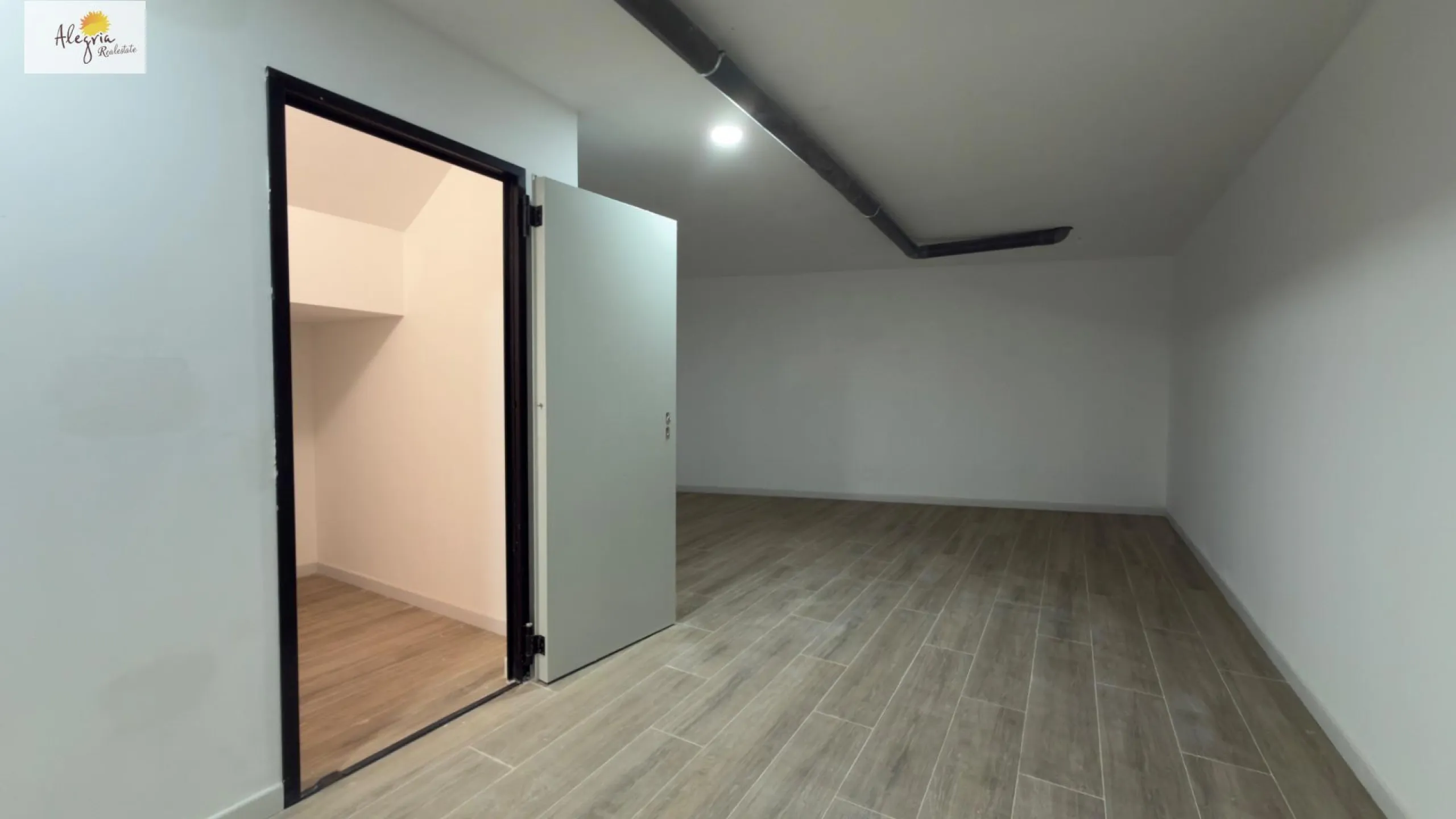 Income-Generating Residential Building for Sale in Alicante – Altozano