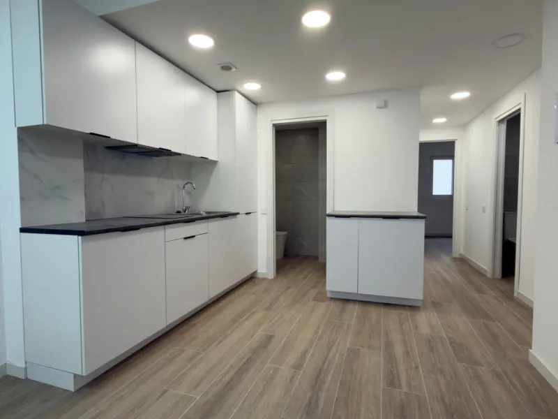 Income-Generating Residential Building for Sale in Alicante – Altozano