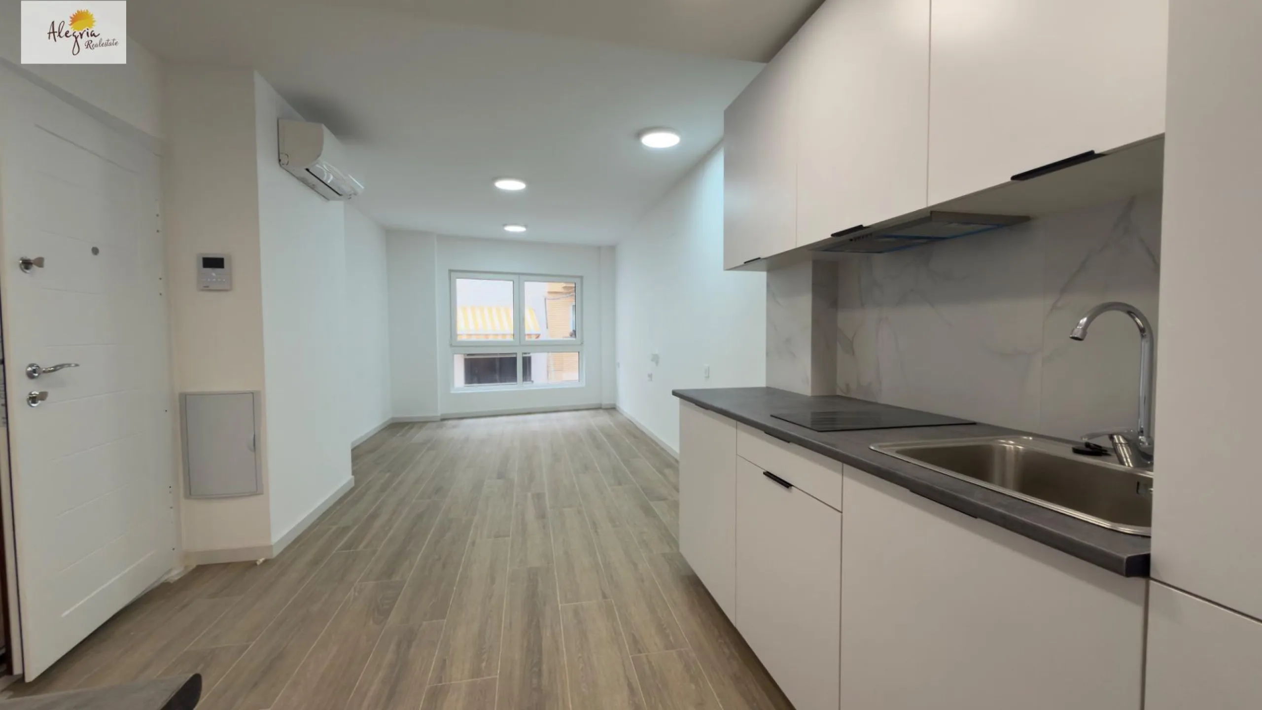 Income-Generating Residential Building for Sale in Alicante – Altozano