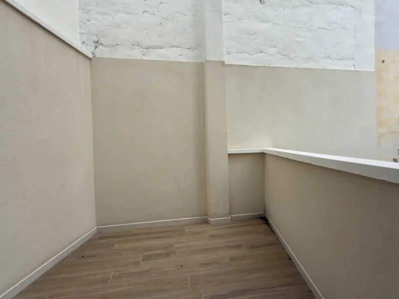 Income-Generating Residential Building for Sale in Alicante – Altozano