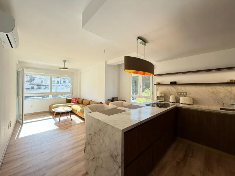 TOTALMENTE REFORMADO APARTAMENTO EN CAMPOAMOR CON PLAZA DE GARAJE DOBLE+MOTO. 99 M2. 2 DORM. 2 BAÑOS. PISCINA+PISTA DE TENIS.