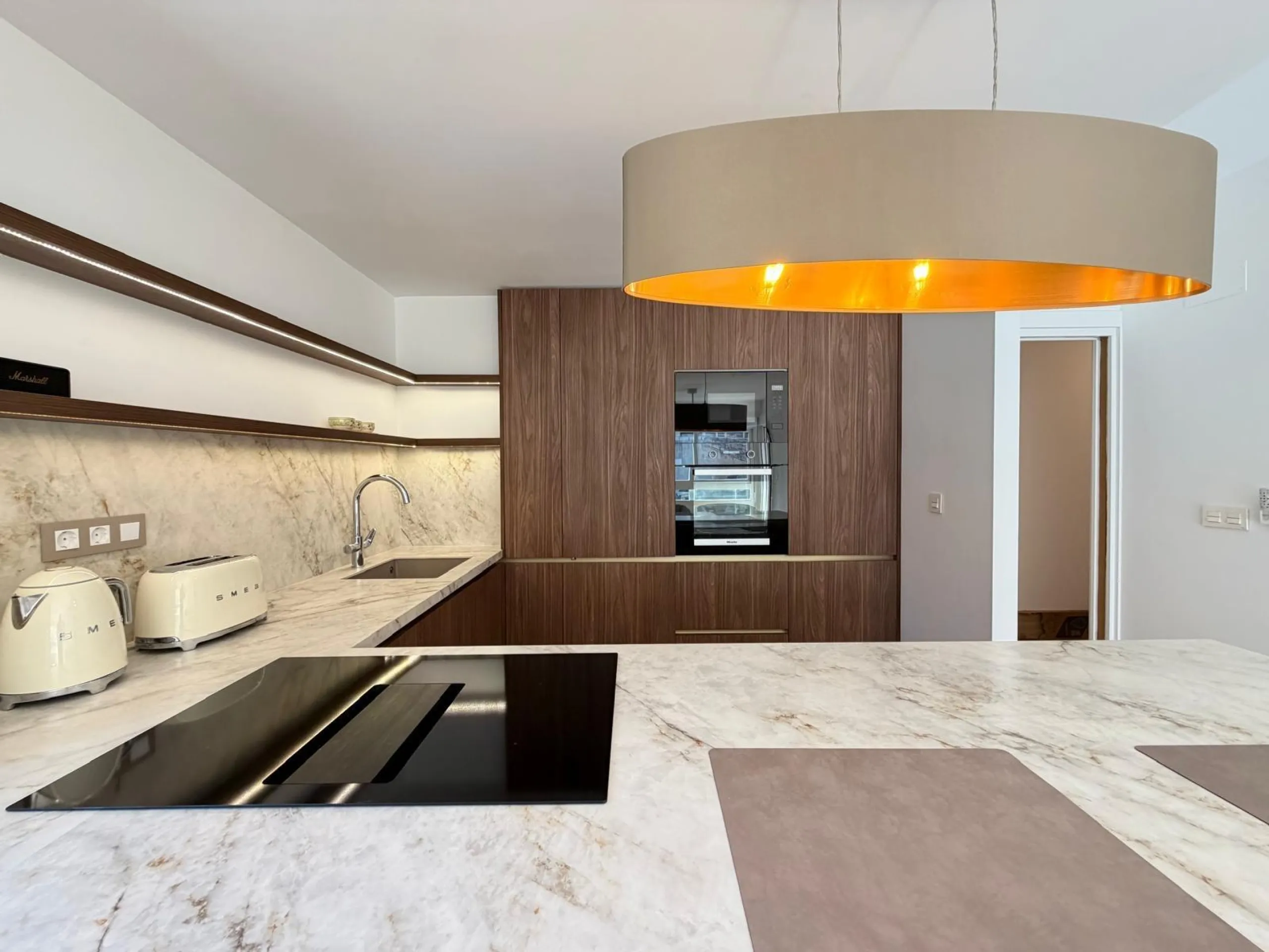 TOTALMENTE REFORMADO APARTAMENTO EN CAMPOAMOR CON PLAZA DE GARAJE DOBLE+MOTO. 99 M2. 2 DORM. 2 BAÑOS. PISCINA+PISTA DE TENIS.