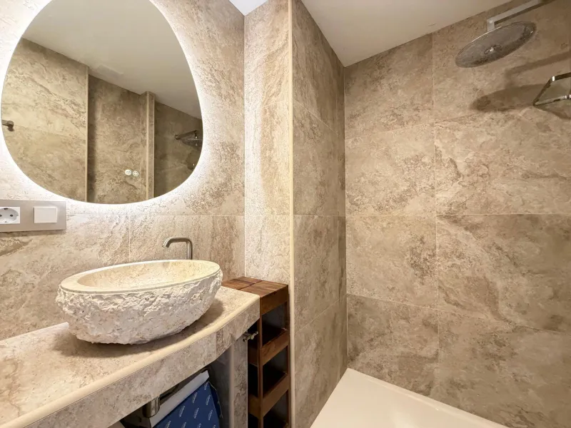 TOTALMENTE REFORMADO APARTAMENTO EN CAMPOAMOR CON PLAZA DE GARAJE DOBLE+MOTO. 99 M2. 2 DORM. 2 BAÑOS. PISCINA+PISTA DE TENIS.