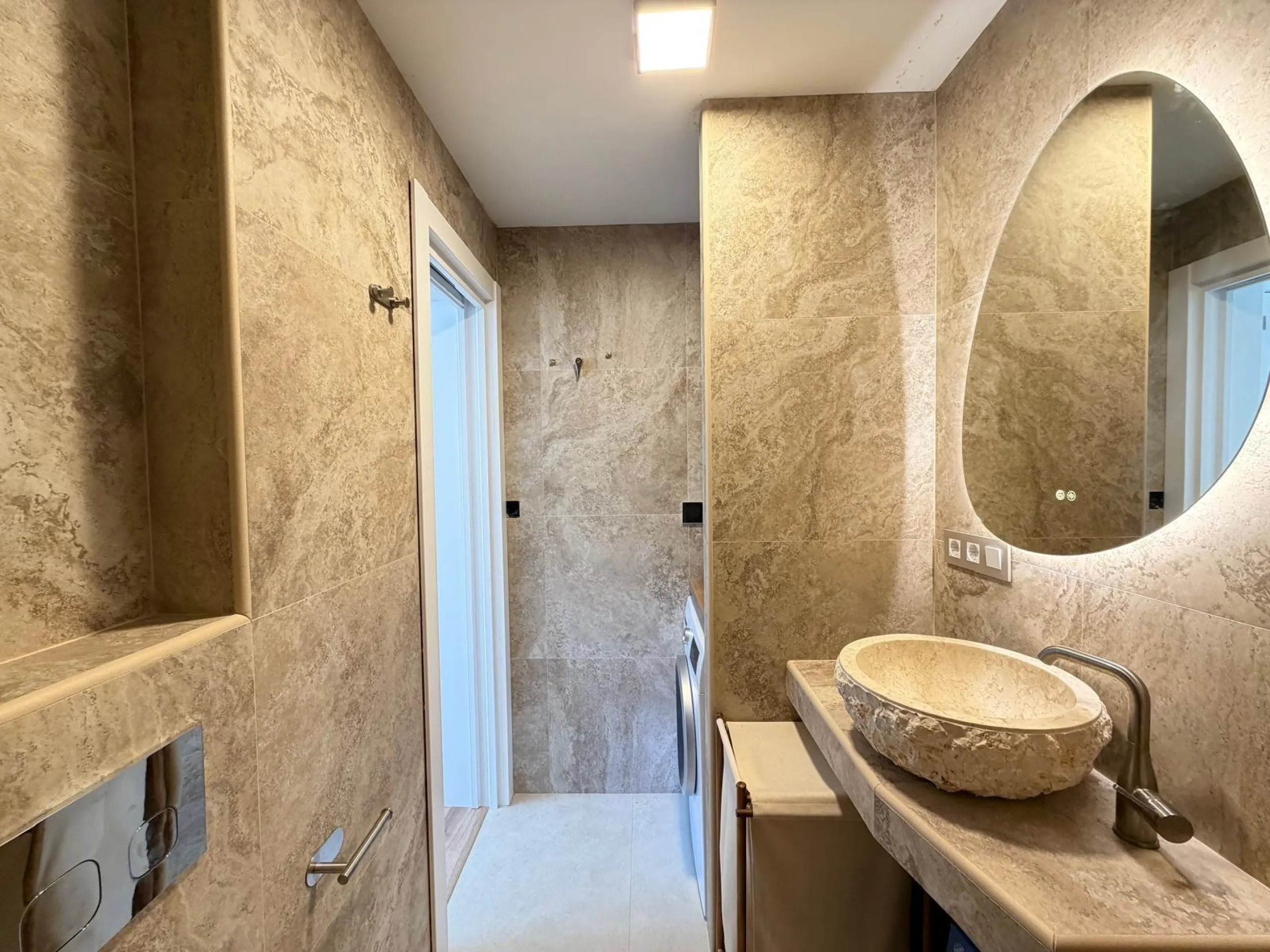 TOTALMENTE REFORMADO APARTAMENTO EN CAMPOAMOR CON PLAZA DE GARAJE DOBLE+MOTO. 99 M2. 2 DORM. 2 BAÑOS. PISCINA+PISTA DE TENIS.