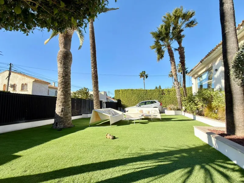 Exclusive Luxury Villa in Coblanca Benidorm