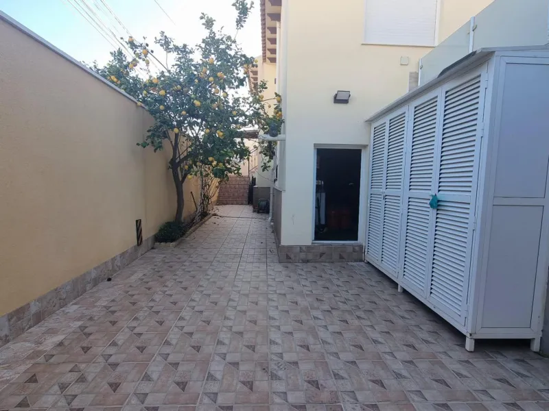 Fully renovated villa with private pool and solar panels!