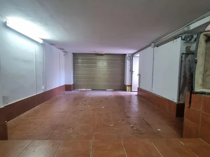 Fully renovated villa with private pool and solar panels!