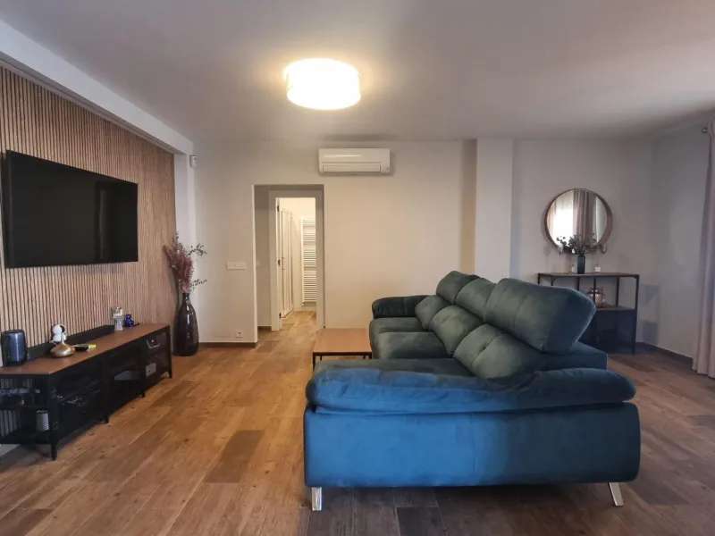 Fully renovated villa with private pool and solar panels!