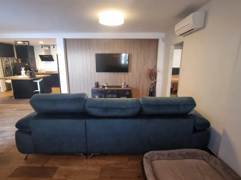 Fully renovated villa with private pool and solar panels!