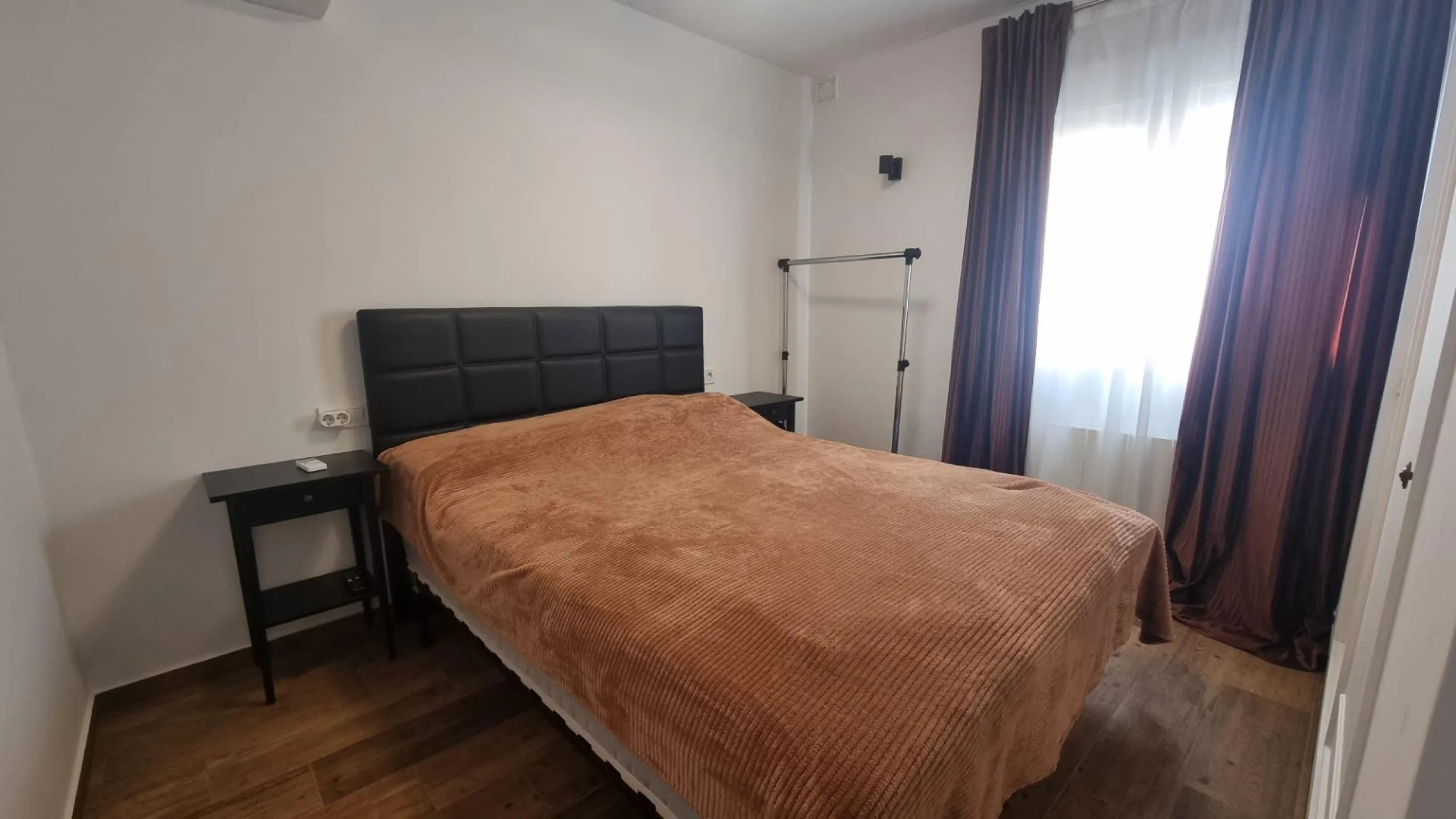 Fully renovated villa with private pool and solar panels!