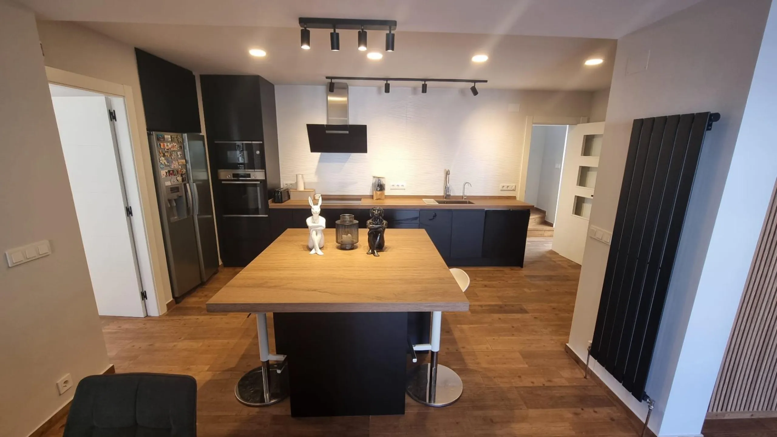 Fully renovated villa with private pool and solar panels!
