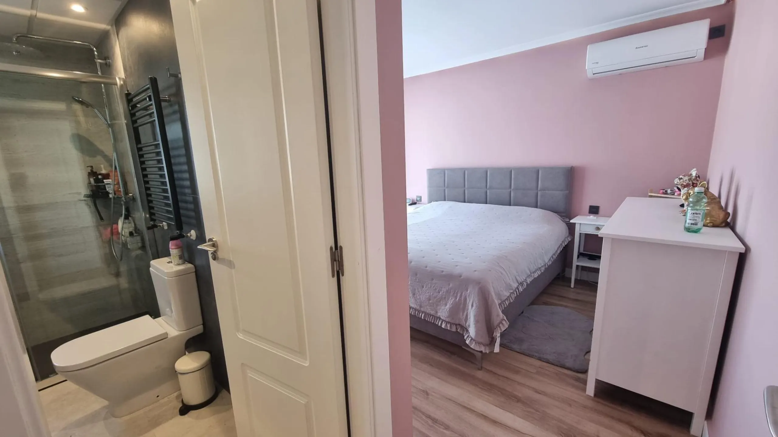 Fully renovated villa with private pool and solar panels!