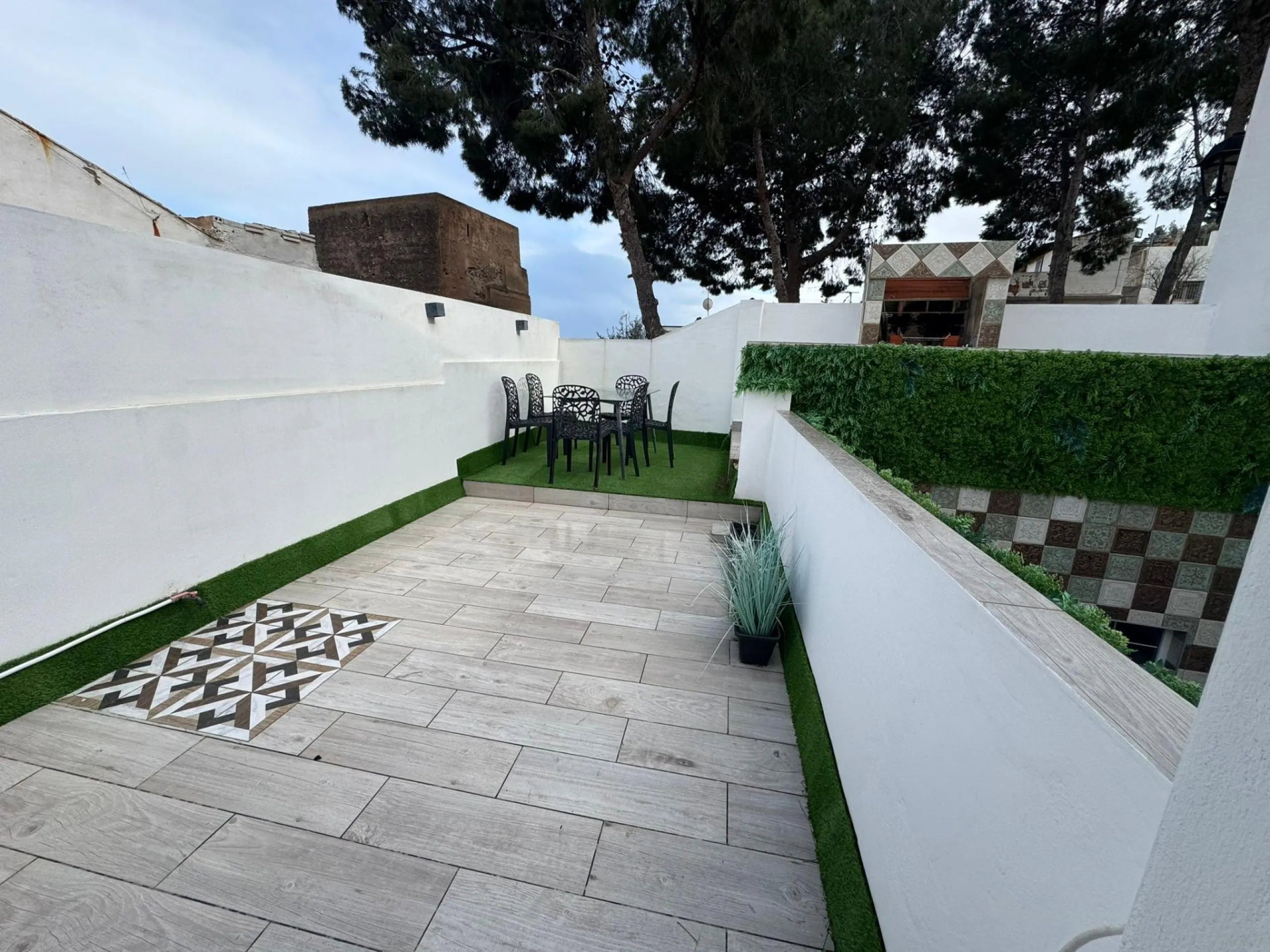 Adosado de diseño con 3 terrazas y vistas al mar y al Castillo de Sagunto