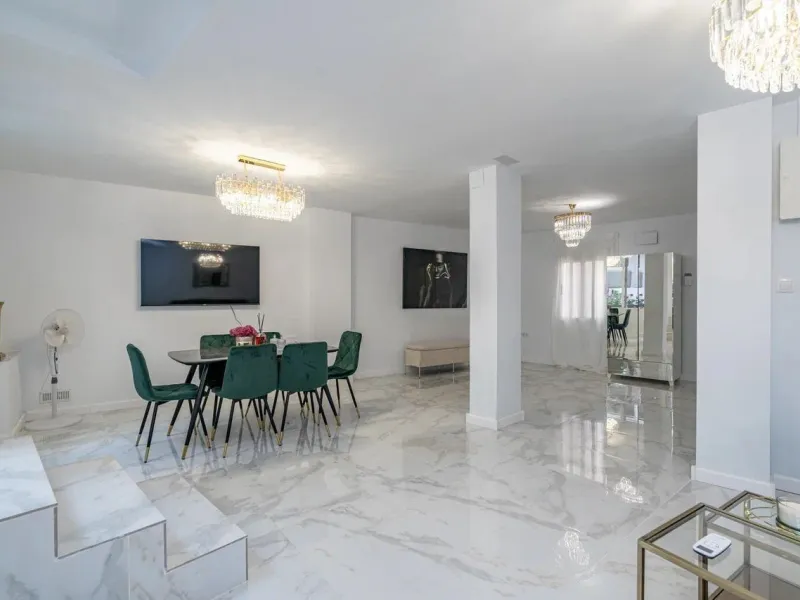 Elegant Terraced House of 150 m² with Designer Renovation and Panoramic Views over Sagunto ✨