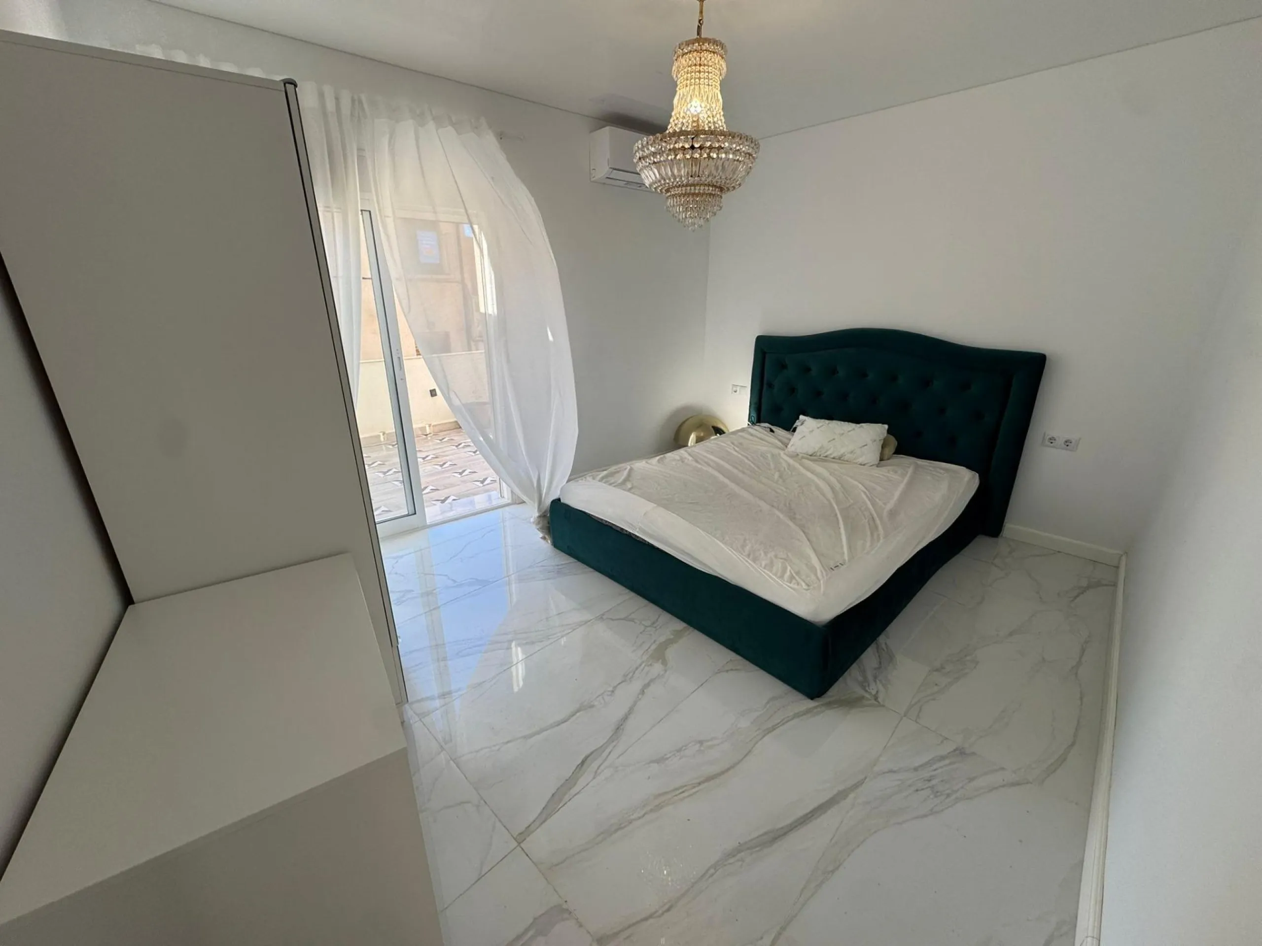 Elegant Terraced House of 150 m² with Designer Renovation and Panoramic Views over Sagunto ✨