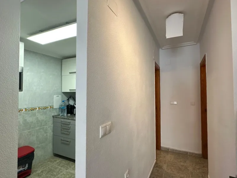1 BEDROOM, 1 BATHROOM APARTMENT WITH TERRACE IN THE CENTER OF TORREVIEJA