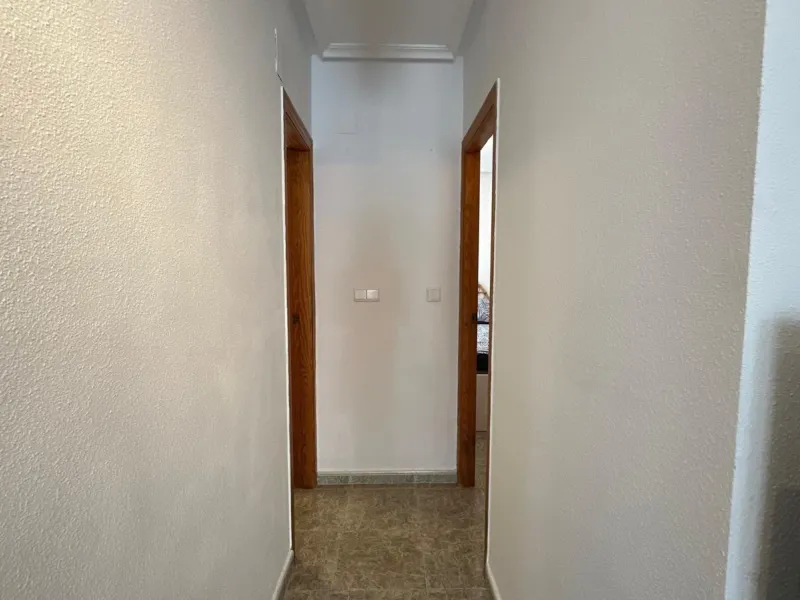 1 BEDROOM, 1 BATHROOM APARTMENT WITH TERRACE IN THE CENTER OF TORREVIEJA