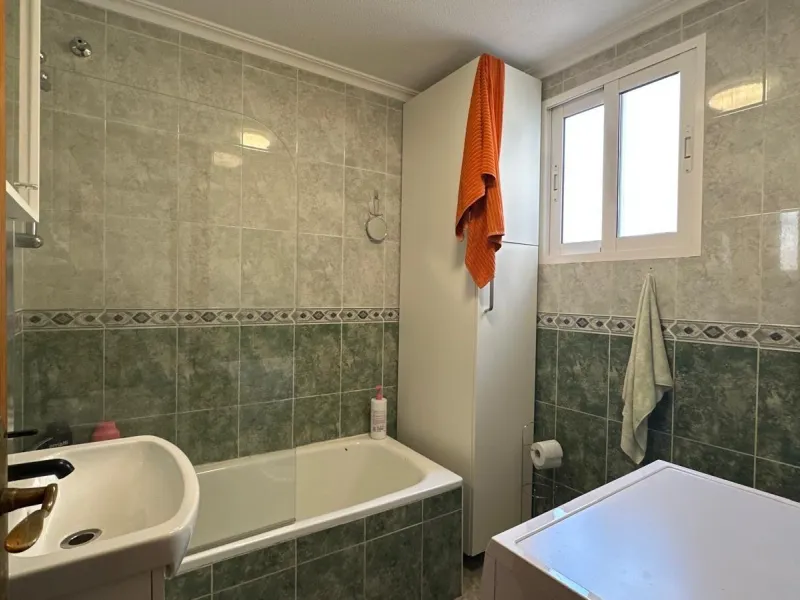 1 BEDROOM, 1 BATHROOM APARTMENT WITH TERRACE IN THE CENTER OF TORREVIEJA