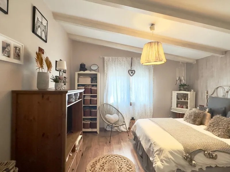 DETACHED VILLA WITH 800M2 PLOT WITH 3 BEDROOMS, 1 BATHROOM AND 1 TOILET