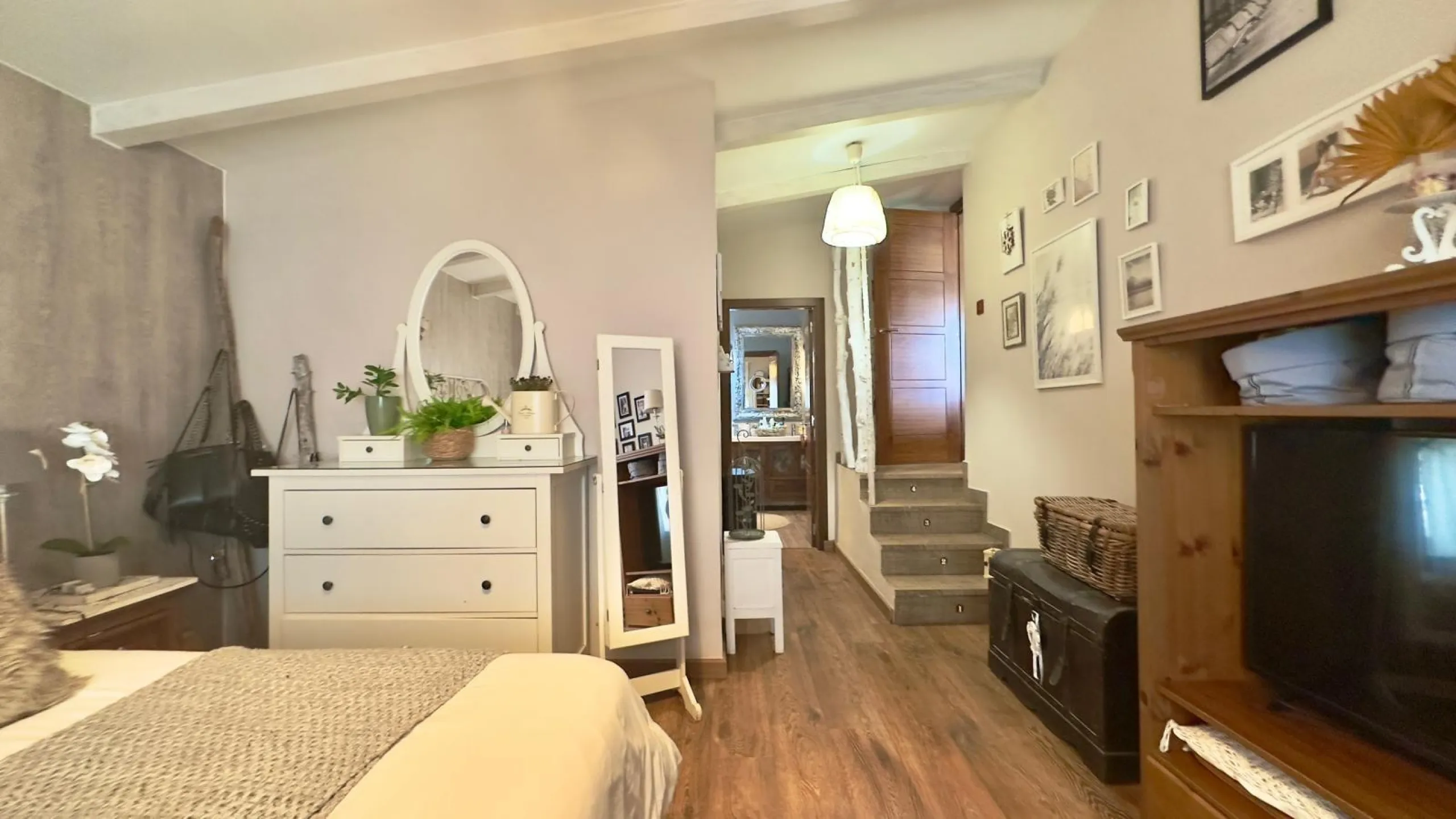 DETACHED VILLA WITH 800M2 PLOT WITH 3 BEDROOMS, 1 BATHROOM AND 1 TOILET