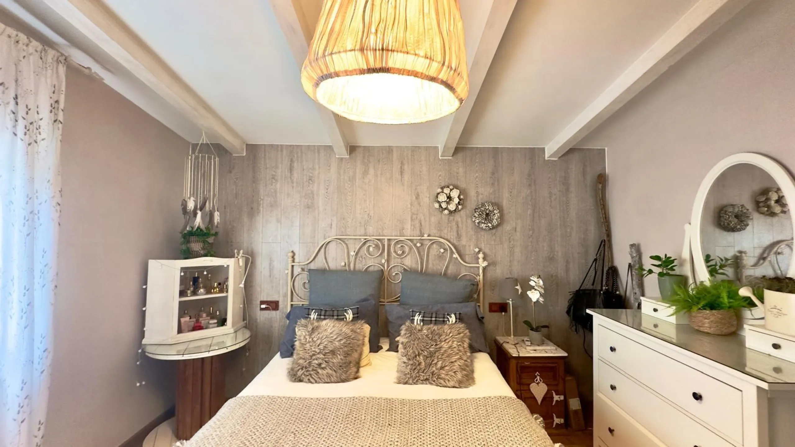 DETACHED VILLA WITH 800M2 PLOT WITH 3 BEDROOMS, 1 BATHROOM AND 1 TOILET