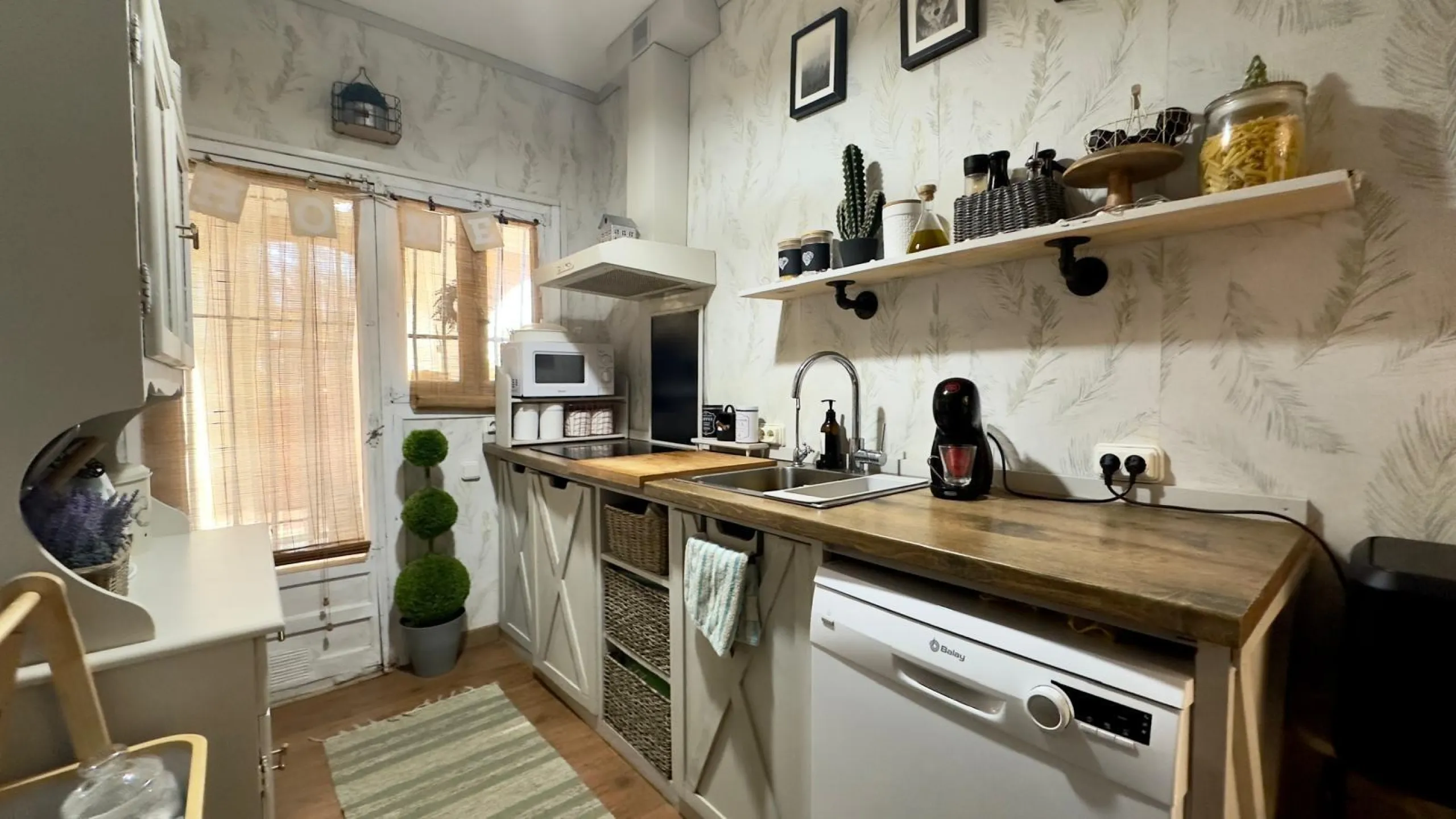 DETACHED VILLA WITH 800M2 PLOT WITH 3 BEDROOMS, 1 BATHROOM AND 1 TOILET