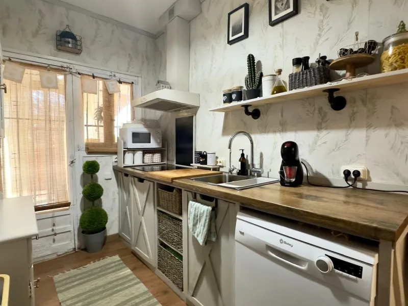 DETACHED VILLA WITH 800M2 PLOT WITH 3 BEDROOMS, 1 BATHROOM AND 1 TOILET