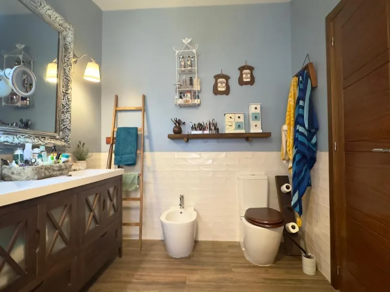 DETACHED VILLA WITH 800M2 PLOT WITH 3 BEDROOMS, 1 BATHROOM AND 1 TOILET