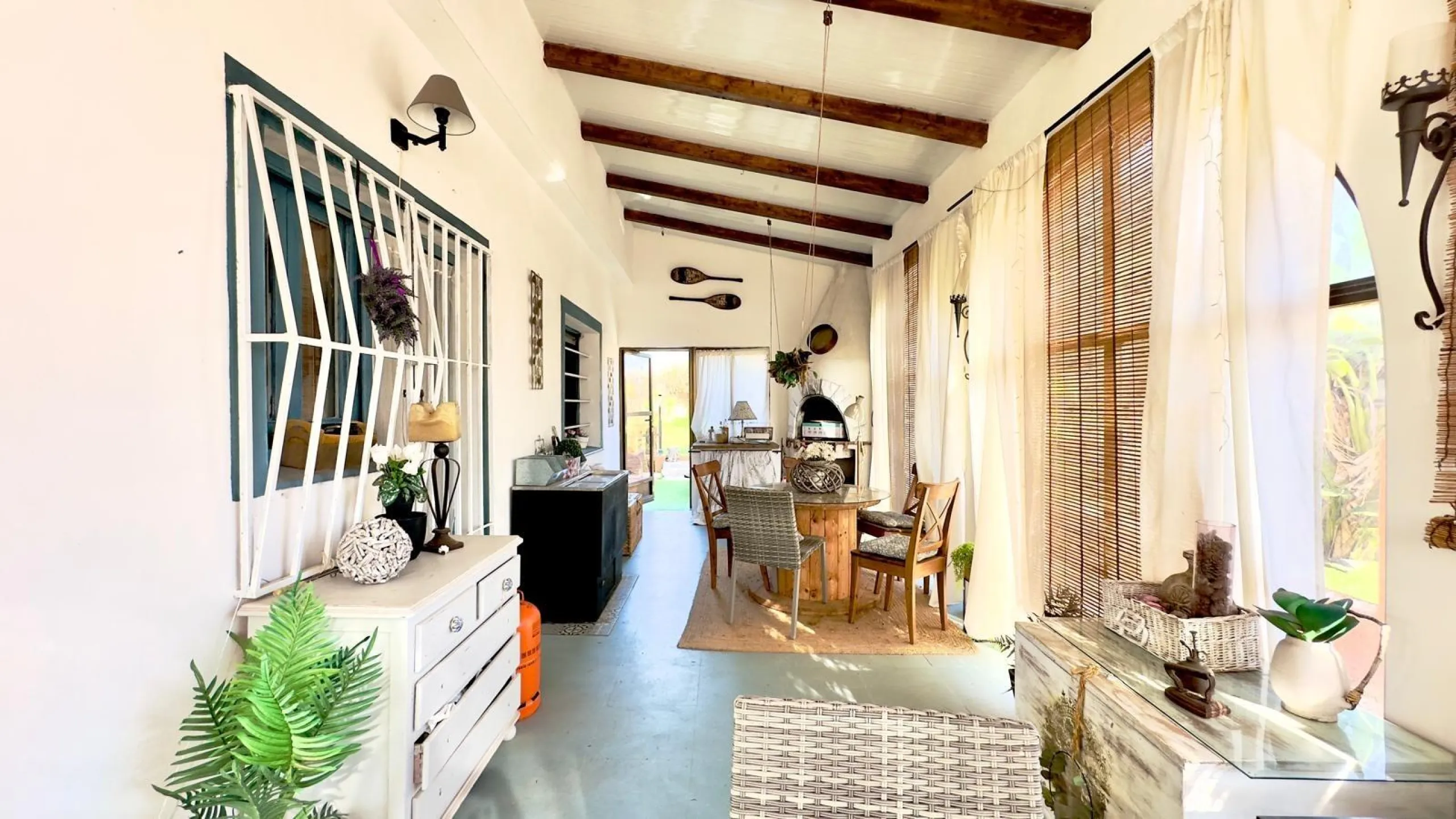 DETACHED VILLA WITH 800M2 PLOT WITH 3 BEDROOMS, 1 BATHROOM AND 1 TOILET