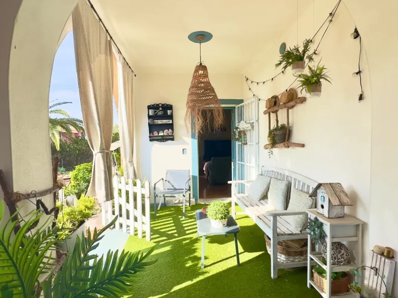 DETACHED VILLA WITH 800M2 PLOT WITH 3 BEDROOMS, 1 BATHROOM AND 1 TOILET