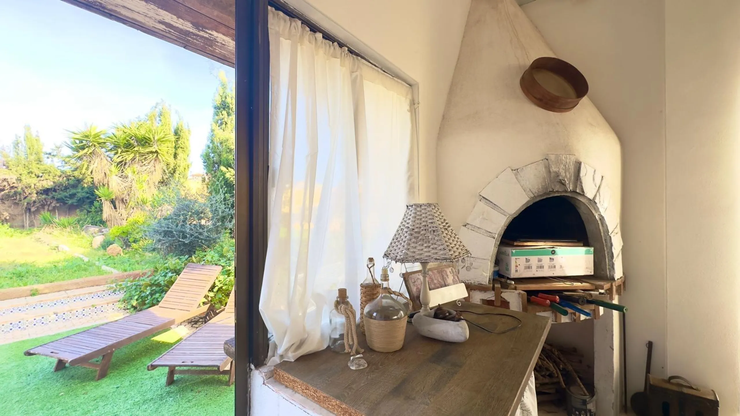 DETACHED VILLA WITH 800M2 PLOT WITH 3 BEDROOMS, 1 BATHROOM AND 1 TOILET