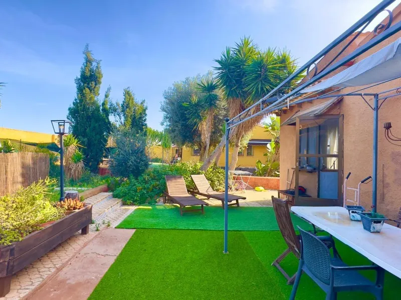 DETACHED VILLA WITH 800M2 PLOT WITH 3 BEDROOMS, 1 BATHROOM AND 1 TOILET
