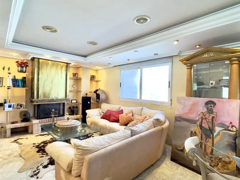 2 BEDROOM, 2 BATHROOM PENTHOUSE IN TORREVIEJA
