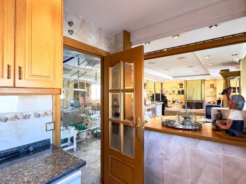 2 BEDROOM, 2 BATHROOM PENTHOUSE IN TORREVIEJA