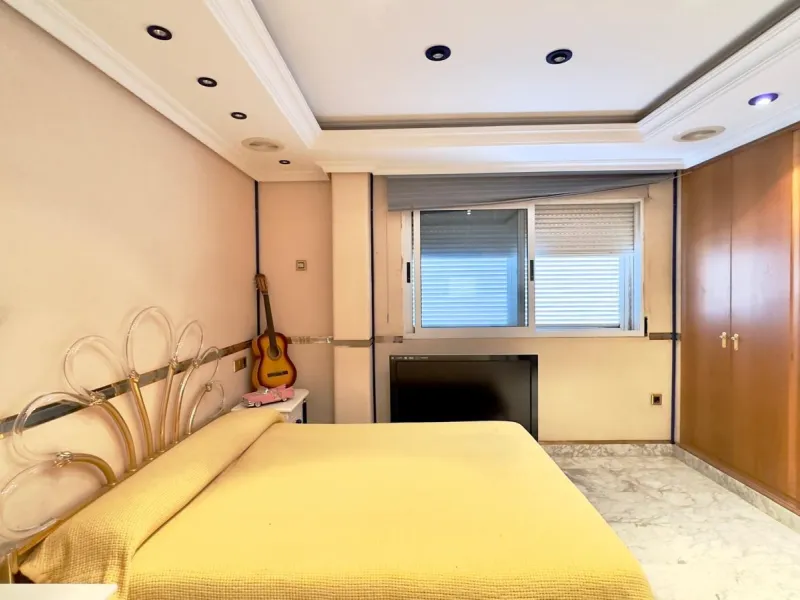 2 BEDROOM, 2 BATHROOM PENTHOUSE IN TORREVIEJA