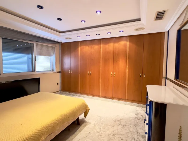 2 BEDROOM, 2 BATHROOM PENTHOUSE IN TORREVIEJA