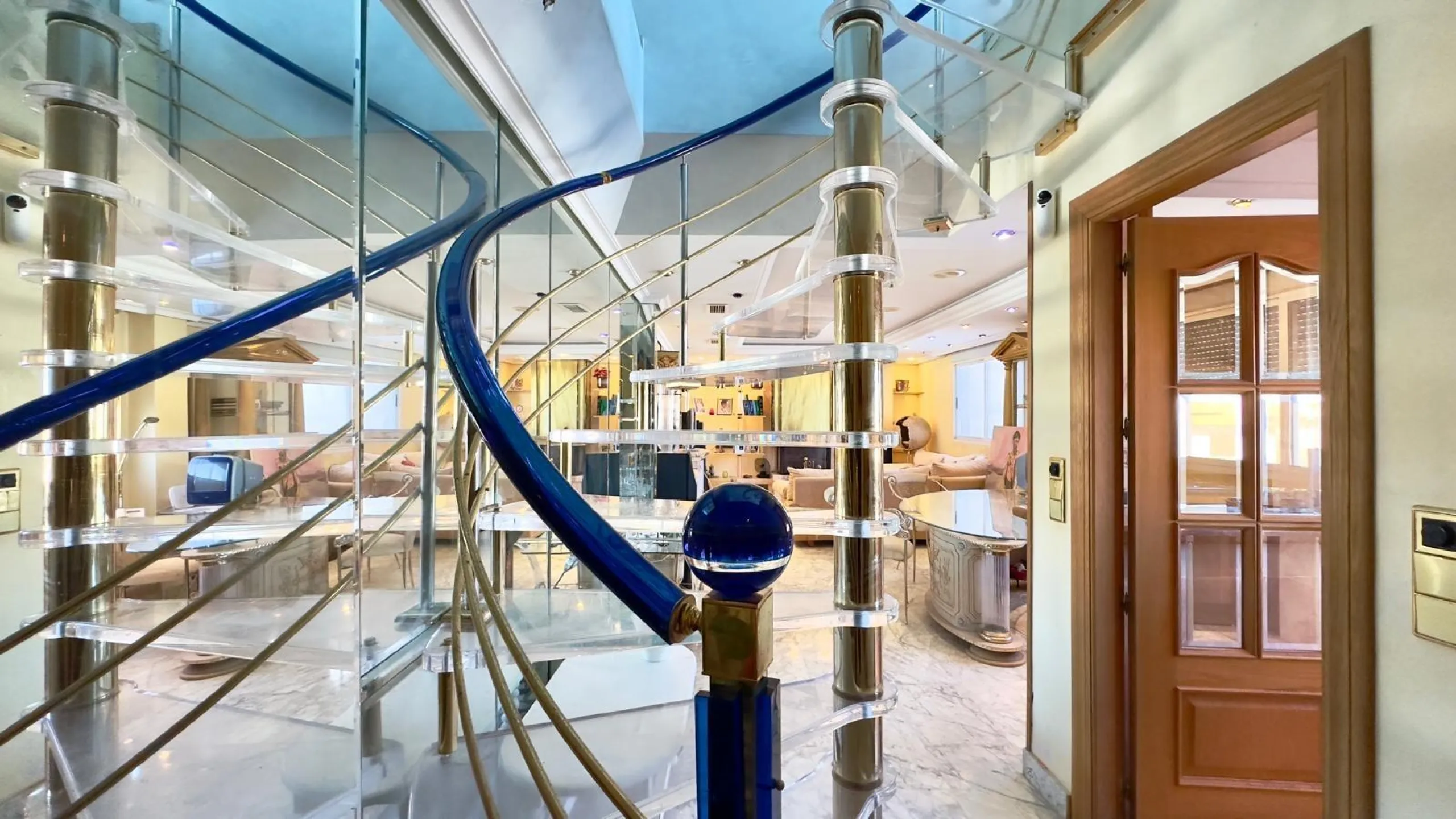 2 BEDROOM, 2 BATHROOM PENTHOUSE IN TORREVIEJA