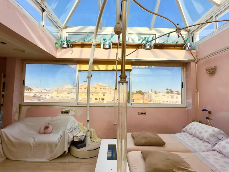 2 BEDROOM, 2 BATHROOM PENTHOUSE IN TORREVIEJA