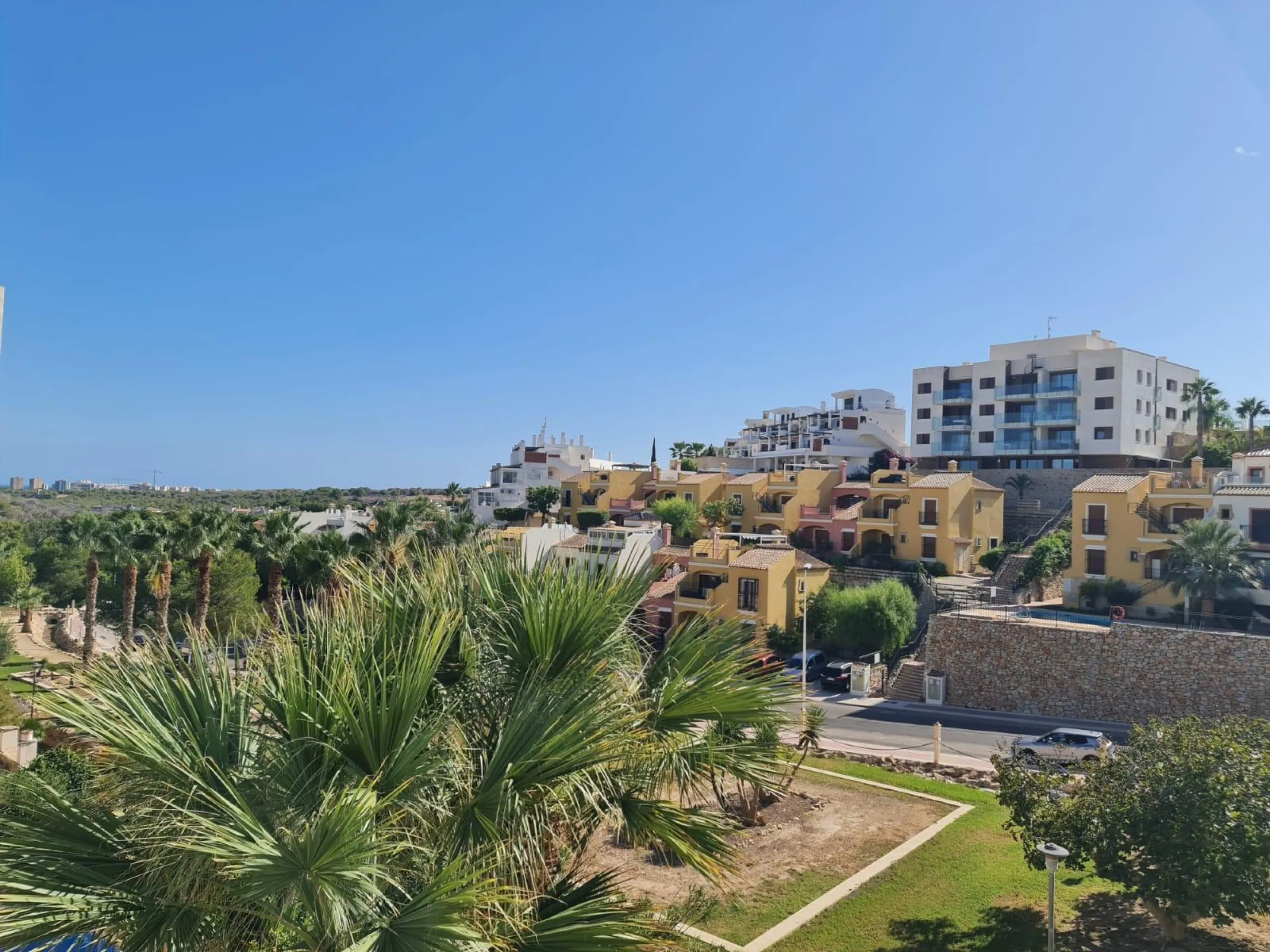 FABULOSA VILLA EN EL CAMPO DE GOLF DE LAS RAMBLAS ORIHUELA COSTA