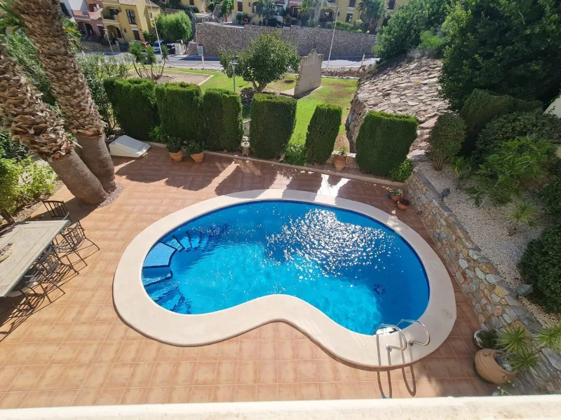 FABULOSA VILLA EN EL CAMPO DE GOLF DE LAS RAMBLAS ORIHUELA COSTA