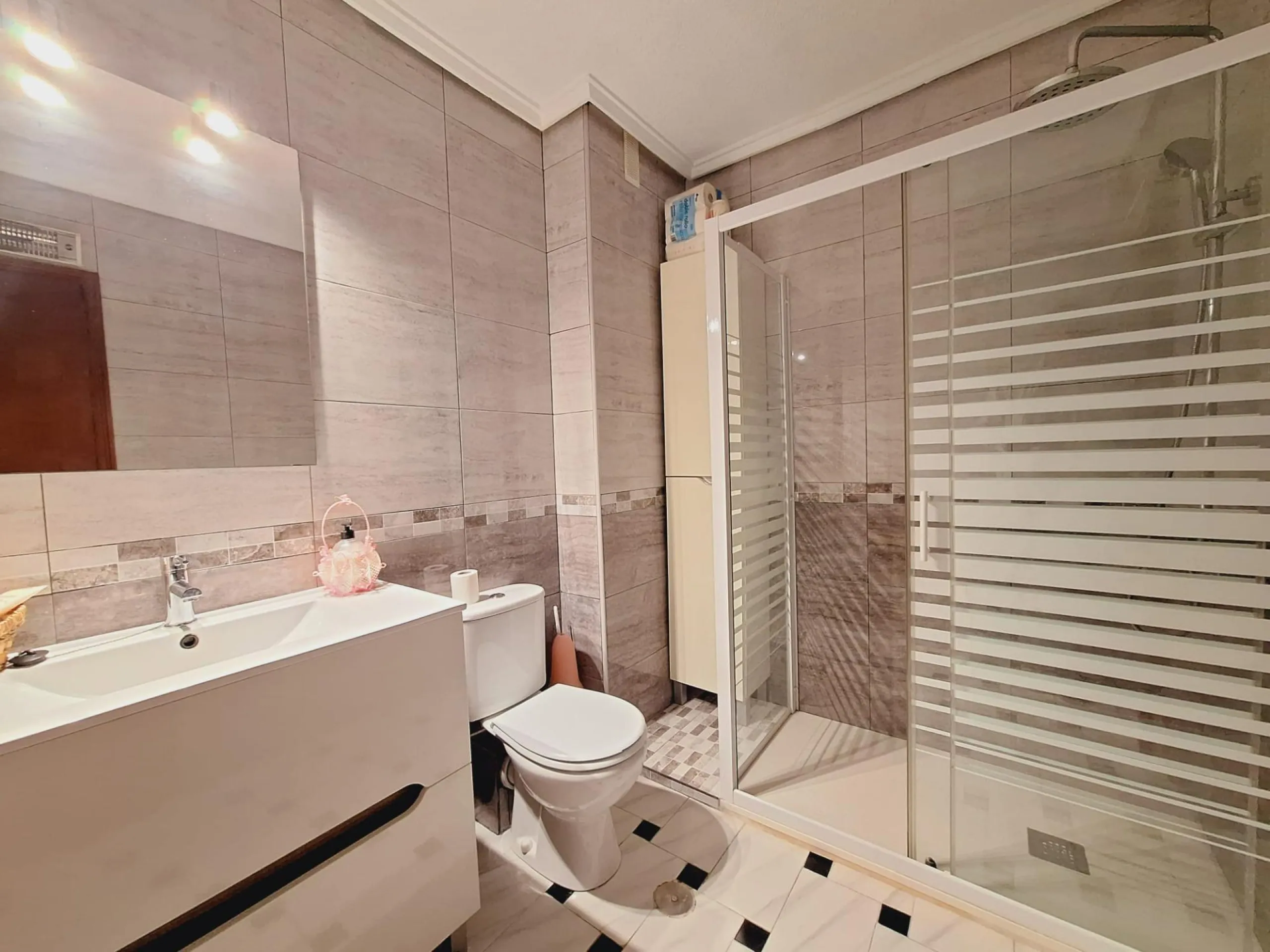 Amplio Apartamento de Oportunidad en Acequion, Torrevieja