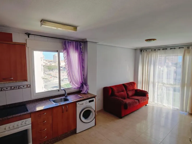 Charming Apartment in Aguas Nuevas, Torrevieja - Your Refuge Near the Sea! 🌊🏖️