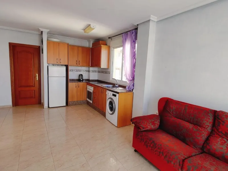 Charming Apartment in Aguas Nuevas, Torrevieja - Your Refuge Near the Sea! 🌊🏖️