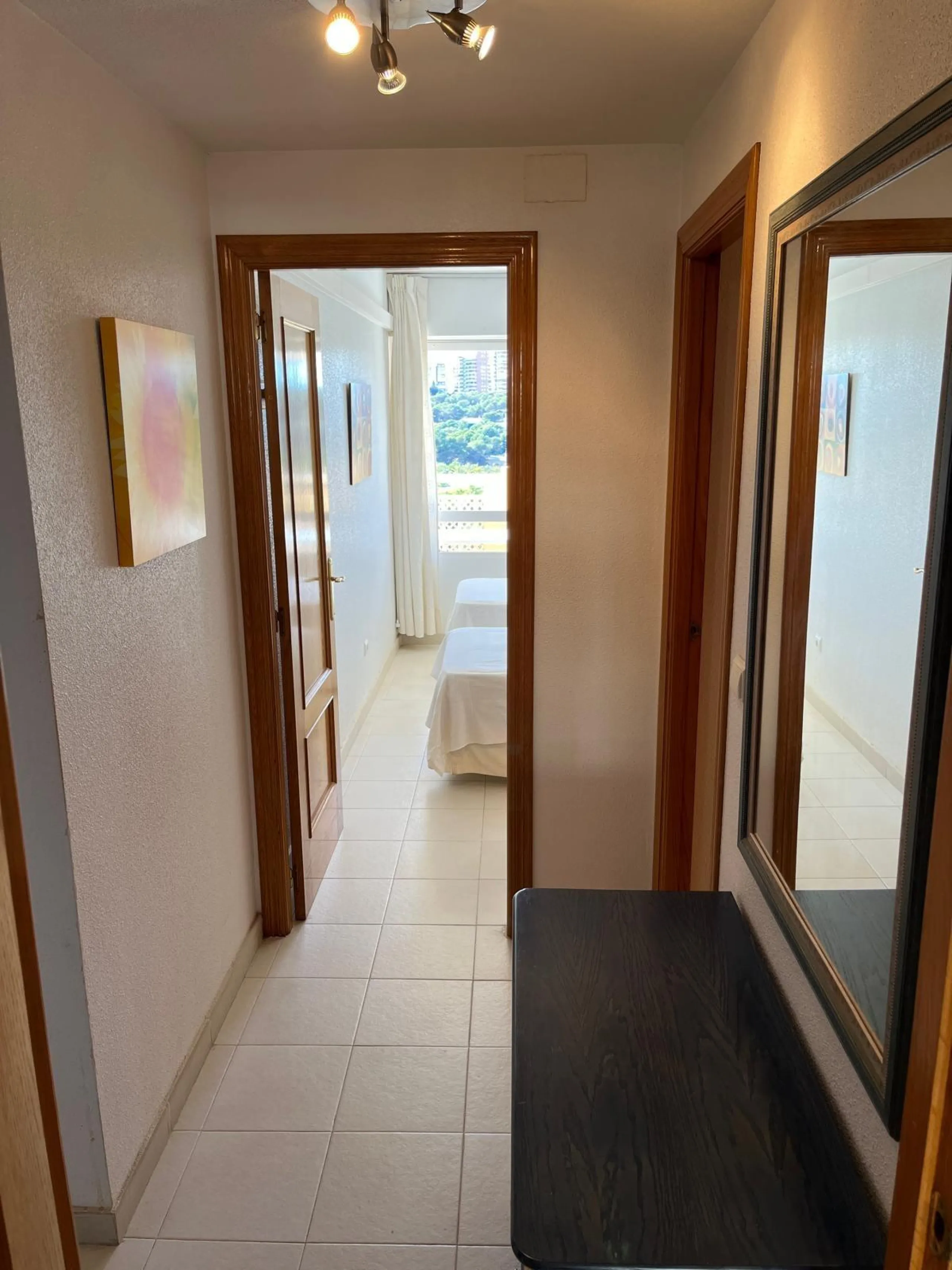 APARTAMENTO CON VISTAS AL MAR DE 3 HAB Y 2 BAÑOS CON TERRAZA Y PISCINA