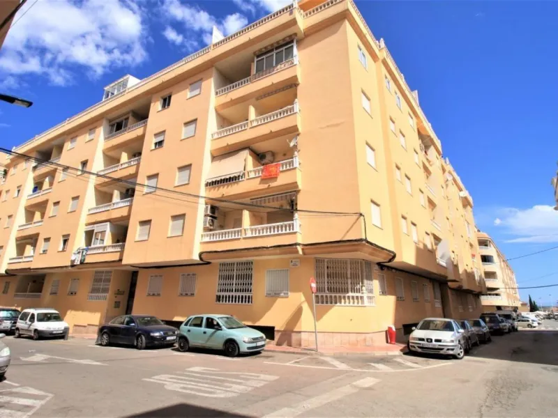 Apartamento exclusivo de dos habitaciones con un baño en el centro de Torrevieja.